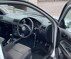 2003 Volkswagen Golf