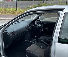 2003 Volkswagen Golf