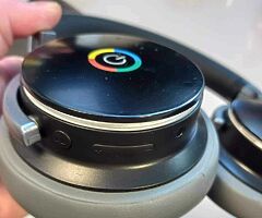 Selling Google headphones&Samsung Tablet ce0168