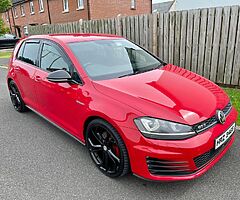 2014 Volkswagen Golf - Image 5/8