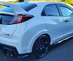 Honda civic fk2 GT turbo - Image 9/9