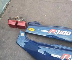 Suzuki GSX-R 1100 l/m tank. side panels.tail light. - Image 6/10