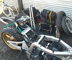 Suzuki GSX-R 1100 l/m tank. side panels.tail light. - Image 8/10