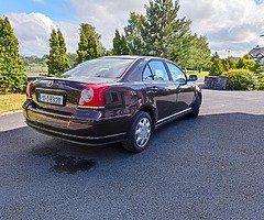 Toyota Avensis 1.6L - Image 6/10