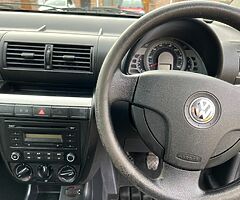 2006 Volkswagen Fox - Image 10/10