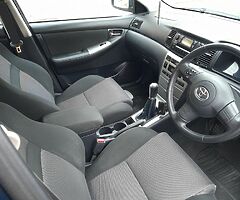 Toyota corolla - Image 5/7