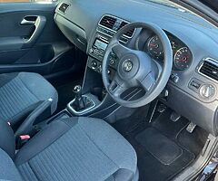 2013 Volkswagen Polo - Image 5/8