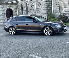 Audi A4 2.0 diesel Estate , manual . S line