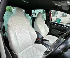 2010 Volkswagen Golf - Image 6/10