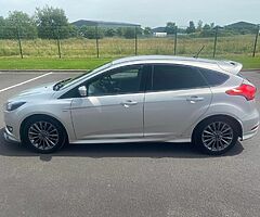 Ford Focus - Image 10/10