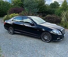 Mercedes Benz E-Class - Image 8/8