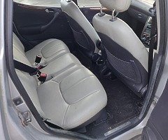 04 Mercedes A170 CDi Auto - Image 5/8