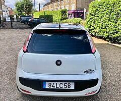 2010 FIAT Punto - Image 6/10