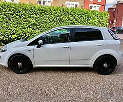 2010 FIAT Punto - Image 10/10