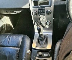 Hi sell nice strong var V50 2l diesel