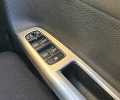 Hi sell nice strong var V50 2l diesel - Image 4/8