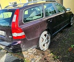 Hi sell nice strong var V50 2l diesel - Image 5/8