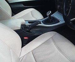 BMW 318d exclusive 2011