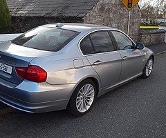 BMW 318d exclusive 2011