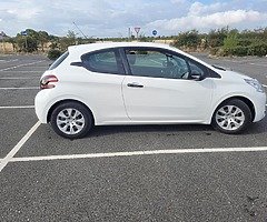 Peugeot 208 1.0 Access 2014 - Image 4/7