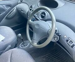 Yaris 1.0 Terra 5 door , year 2000 - Image 4/10