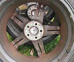 19 ava 5x112  8.5 all 4 with very good tyres no crack or weld or etc best offer it - Image 4/7
