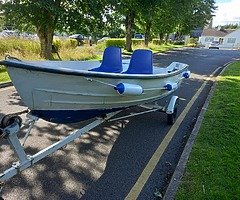 12 ft fiberglass boat  +trailer - Image 3/6