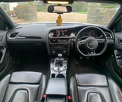 Audi A4 S-Line Quattro Black Edition - Image 9/10