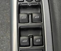 Volvo S40 D2 - Image 10/10