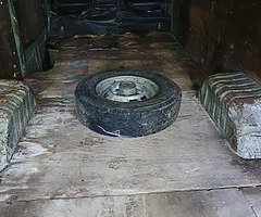 1988 Nissan Urvan - Image 7/9