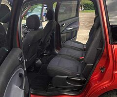 Ford galaxy 7 seater automatic - Image 9/10