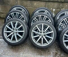 Audi a3,vw skoda 18inch genuine alloy wheels with tyres for sale