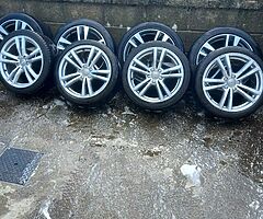 Audi a3,vw,skoda 18inch genuine alloy wheels with new tyres for sale fits on the Vw caddy van too