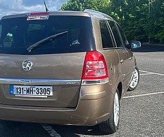 131 VAUXHALL ZAFIRA 7 seater