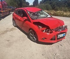 2014 FORD FOCUS 1.6L Diesel BREAKING FOR PARTS