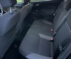 Ford Focus Estate 1.6 diesel . Manual . Long tax - Image 8/9
