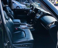 2014 Infiniti QX80 
Clarendon 
Make me a offer...
1876-895-6788
Seven (7) Seater for the Entire Fami - Image 6/10