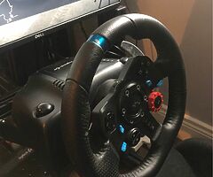 Ps4 Logitech steering wheel