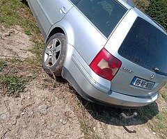 B5.5 passats estate for parts - Image 3/4