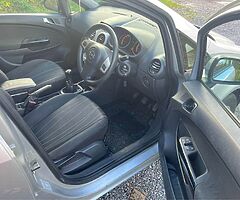 Opel Corsa/1.2 Petrol/2007 - Image 5/10