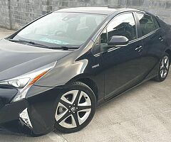 2016 TOYOTA PRIUS LUXURY EDITION HYBRID 
ONLY 74 000KM F,S,H - Image 3/10