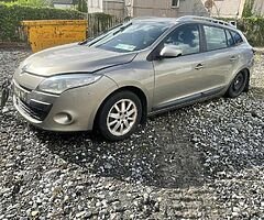 2012 Megane 1.5 for parts