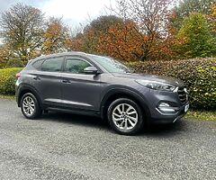 2016 Hyundai Tuson - Image 3/9