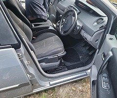 Breaking only - Image 7/7