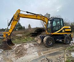 EXPORTING DIGGERS AN TRUCKS WEEKLY [hidden information]