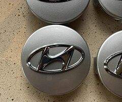 Brand new Hyundai Centre Caps 60mm - Image 2/3