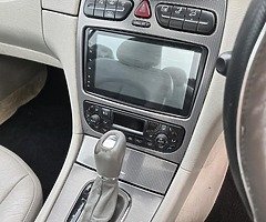 Classic Mercedes Benz CLK200 - Image 6/9