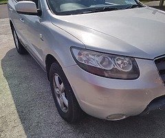 Hyundai Sante Fe - Image 7/9