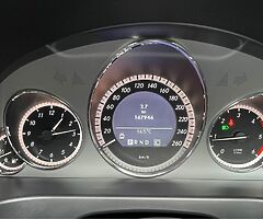 For sale Mercedes Benz e250 automatic!!! - Image 9/10