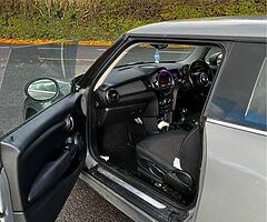 2015 Mini Cooper - Image 3/9